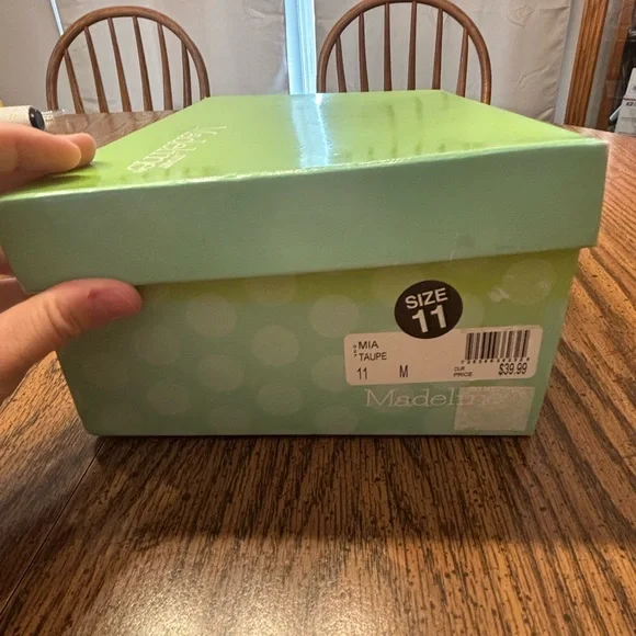 New in box Madeline Stuart women’s heels 11 - Picture 4 of 10